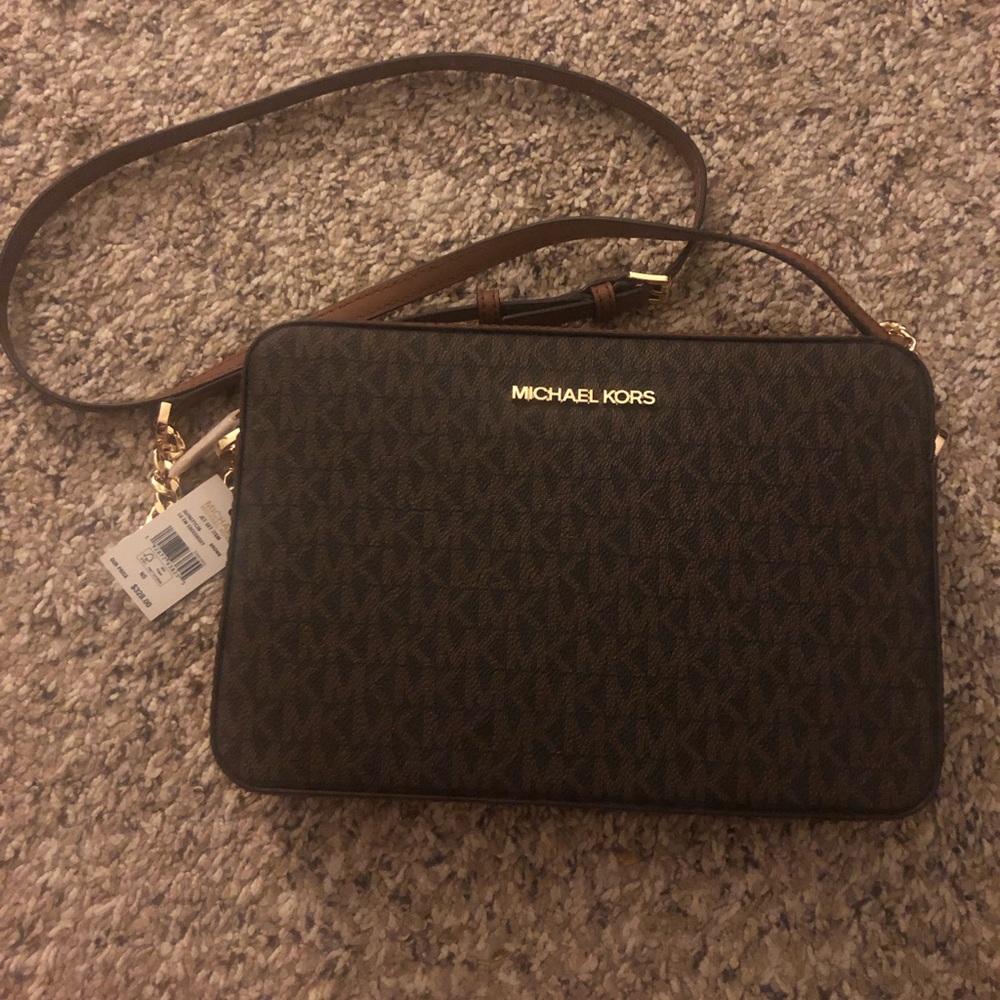 Michael Kors Jet Set crossbody bag